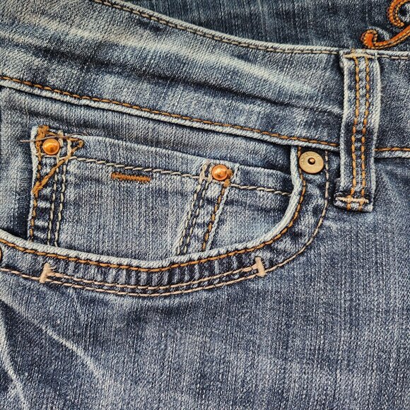 *New Low Price!* Bella Ladies jeans - Picture 7 of 10